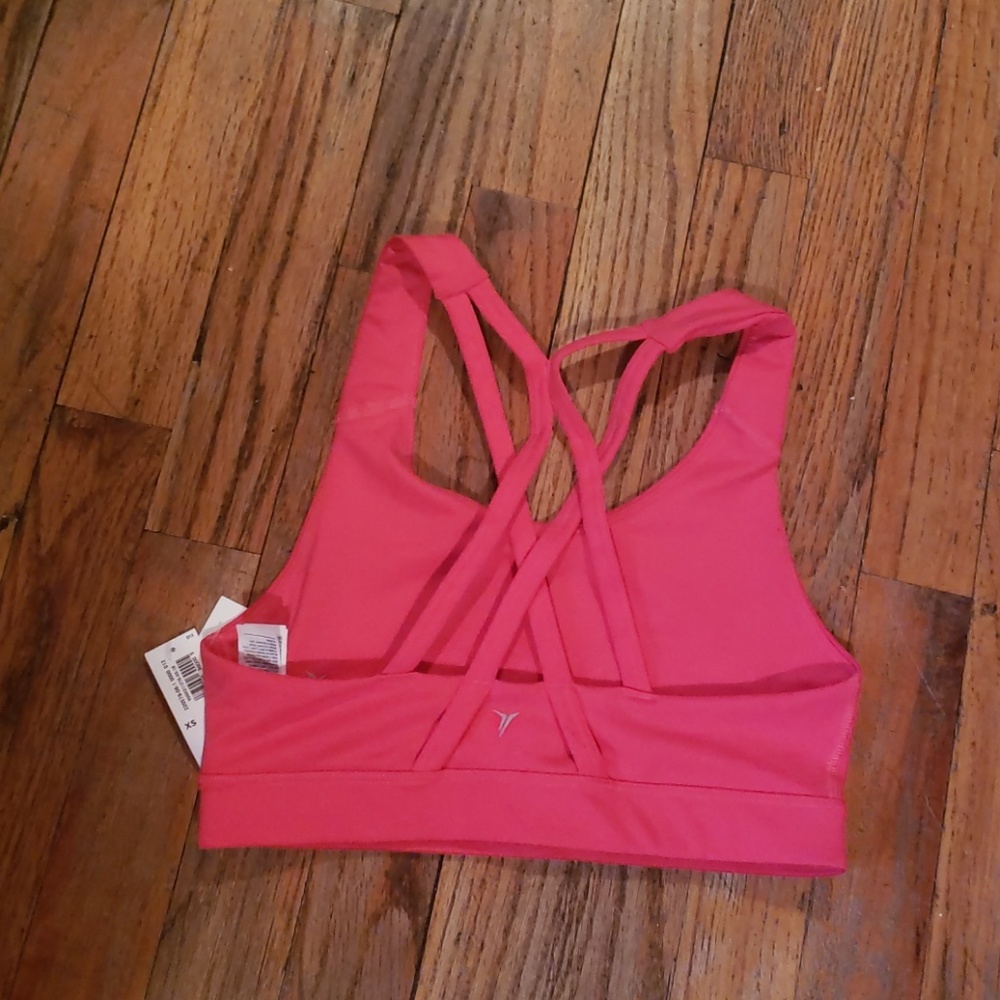 Old Navy Sports Bra - Picture 3 of 7